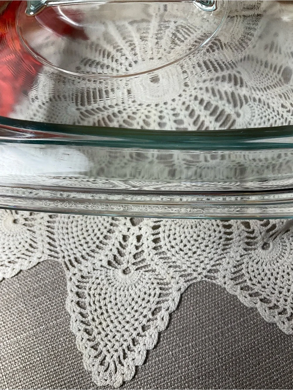 Pyrex Easy Grab 2 Qt Clear Glass Casserole Dish with Lid C-024 & C-624